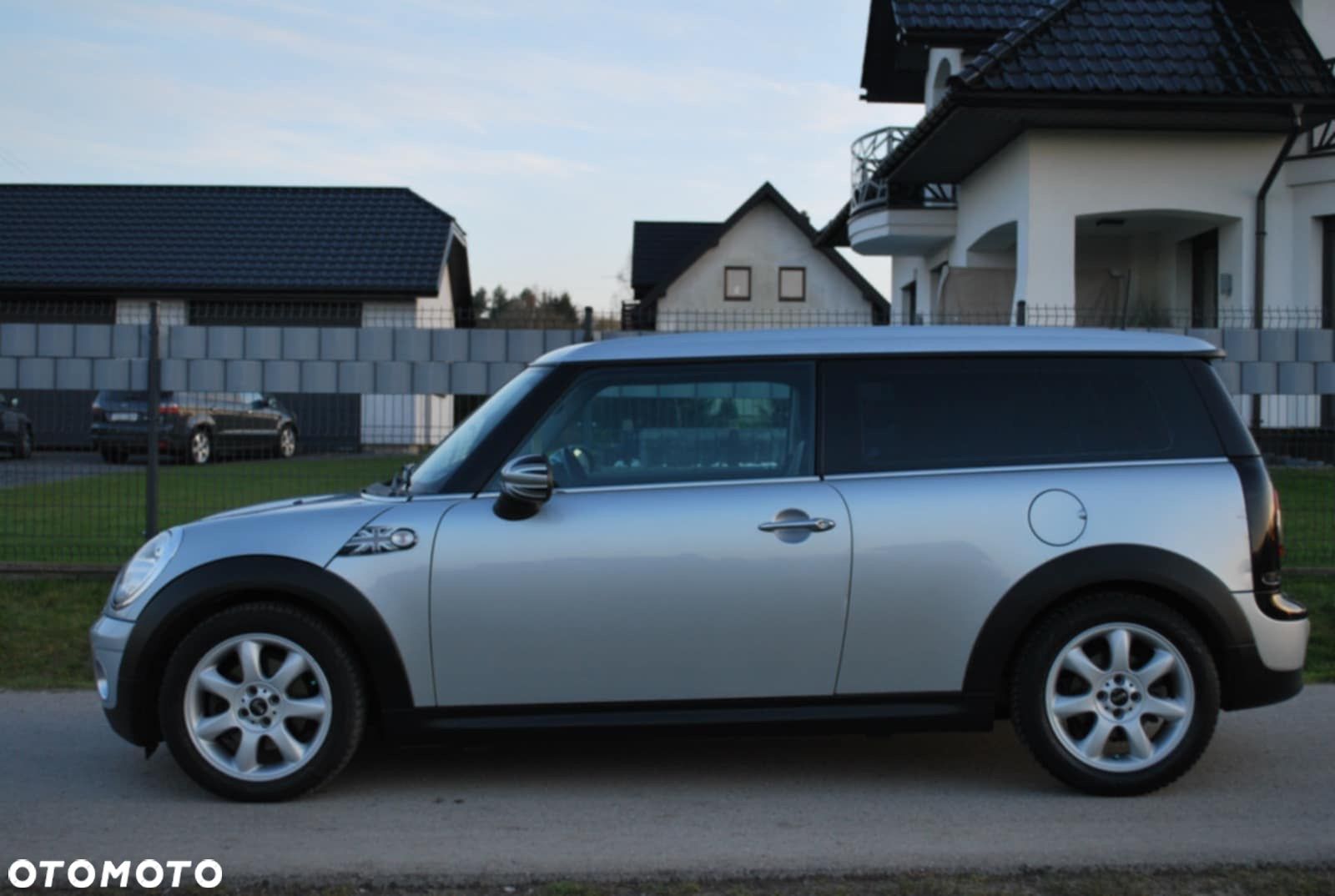 MINI Cooper Standard - 1