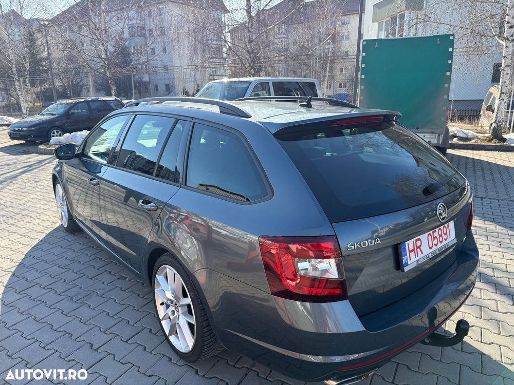 Skoda Octavia 2.0 TDI DSG RS - 5