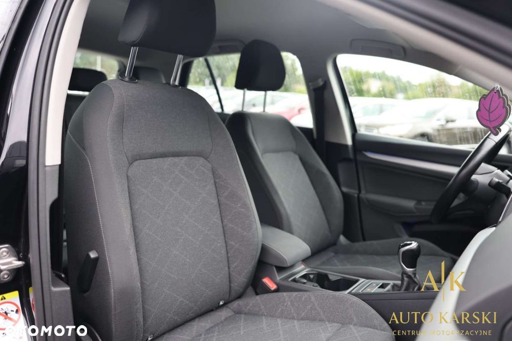 Volkswagen Golf - 41