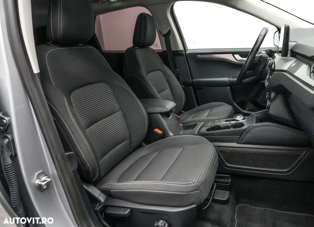 Ford Kuga 1.5 EcoBlue A8 FWD Titanium - 14