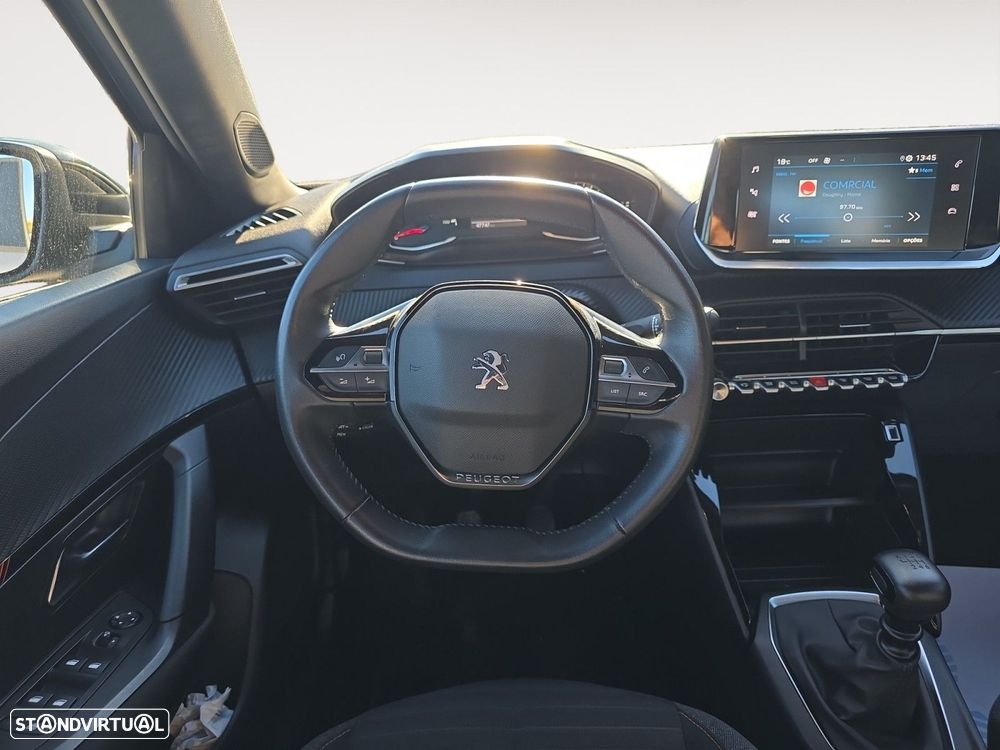 Peugeot 2008 1.2 PureTech Active Pack - 12