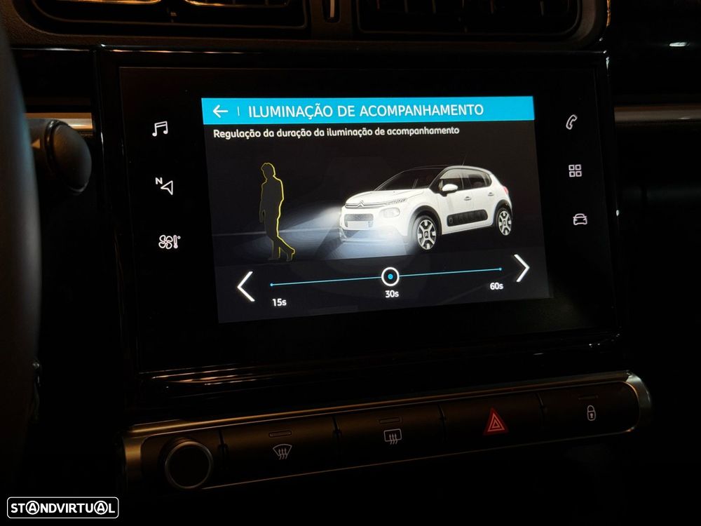 Citroën C3 1.2 PureTech Shine - 26