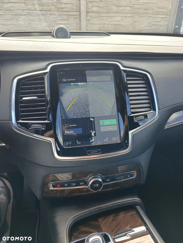 Volvo XC 90 - 31