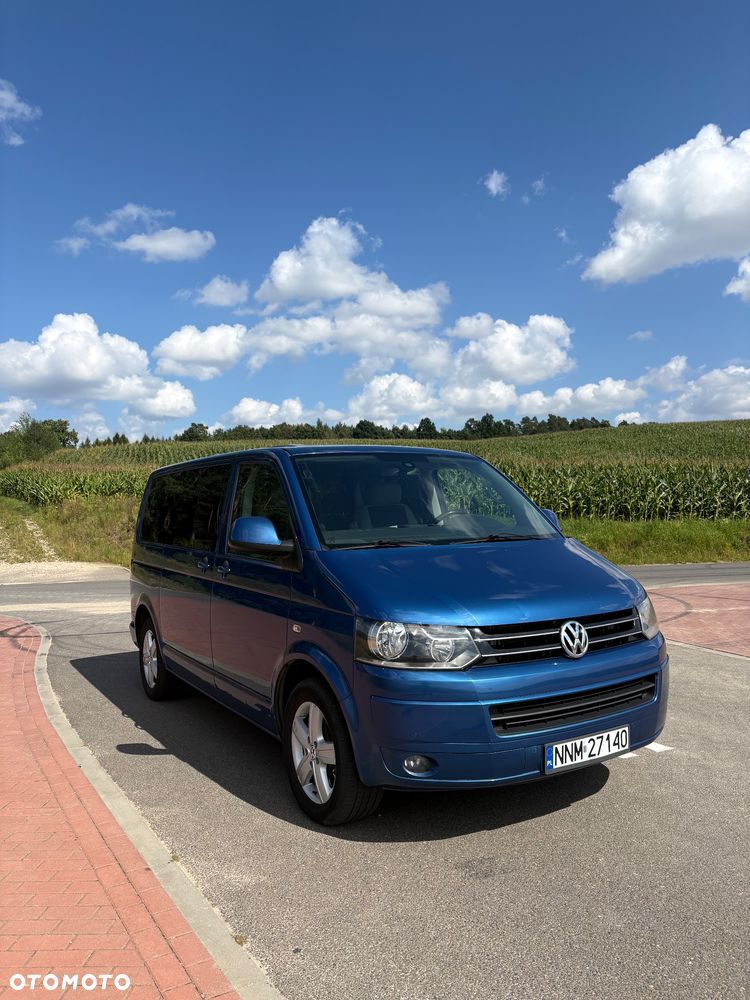 Volkswagen Caravelle - 2