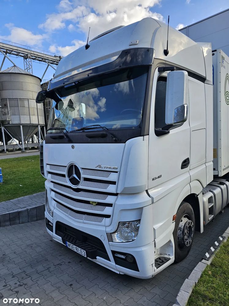 Mercedes-Benz Actros - 1