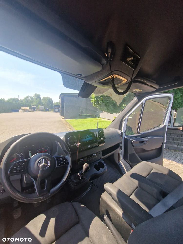 Mercedes-Benz SPRINTER - 7