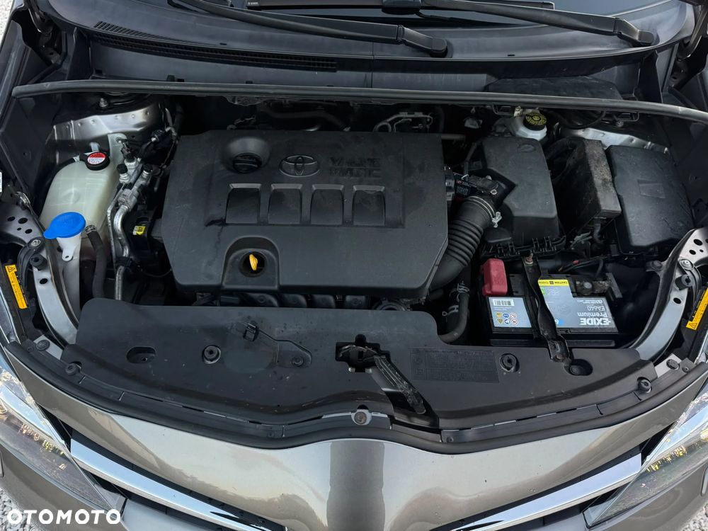 Toyota Verso 1.8 Prestige 7os EU6 - 21