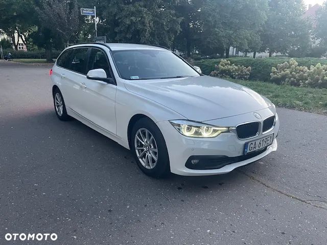 BMW Seria 3 318d - 3