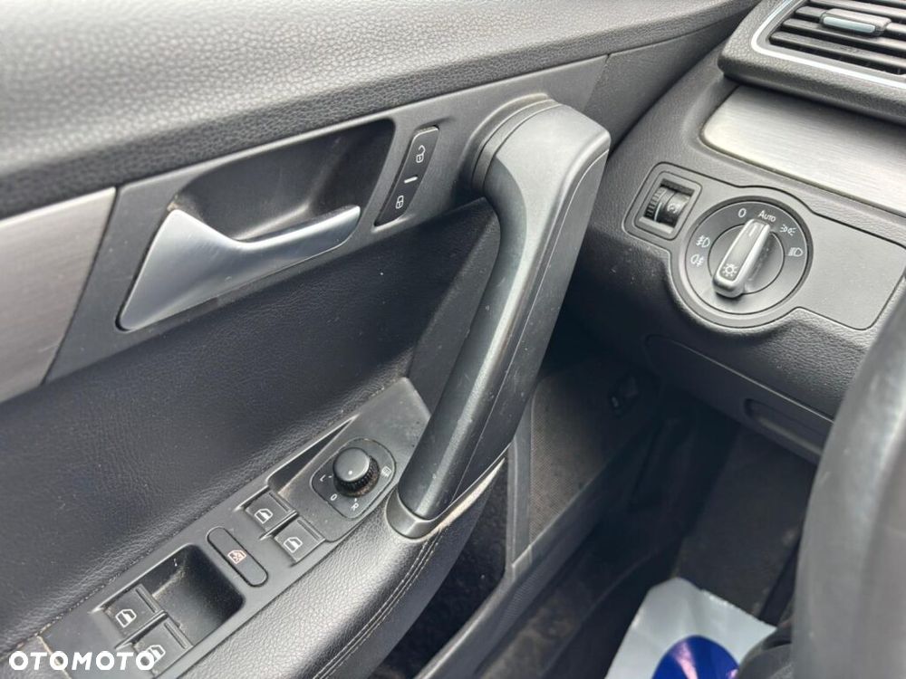 Volkswagen Passat 2.0 Blue TDI DSG SCR Comfortline - 17