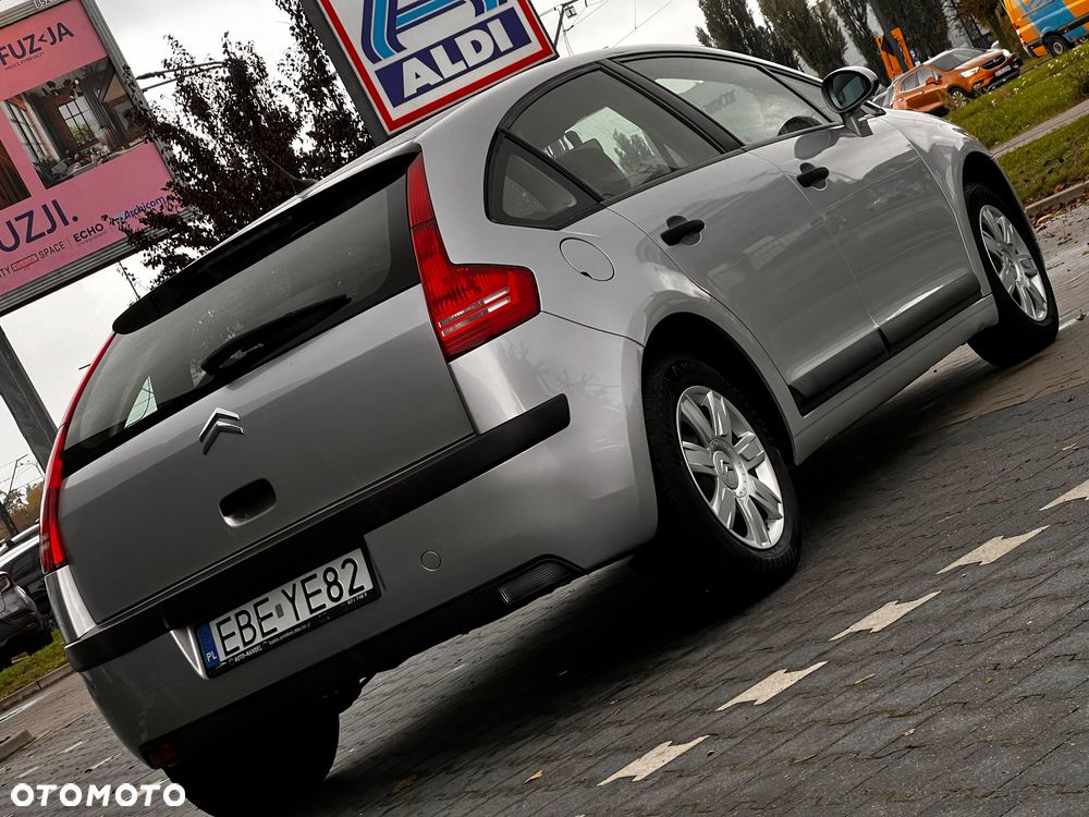 Citroën C4 1.4 16V Magic - 6