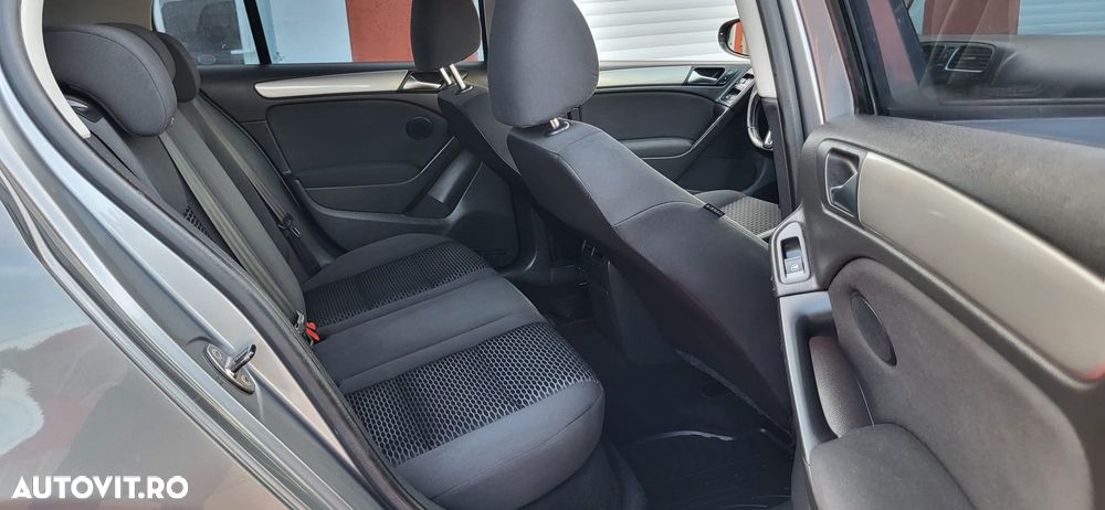 Volkswagen Golf - 15