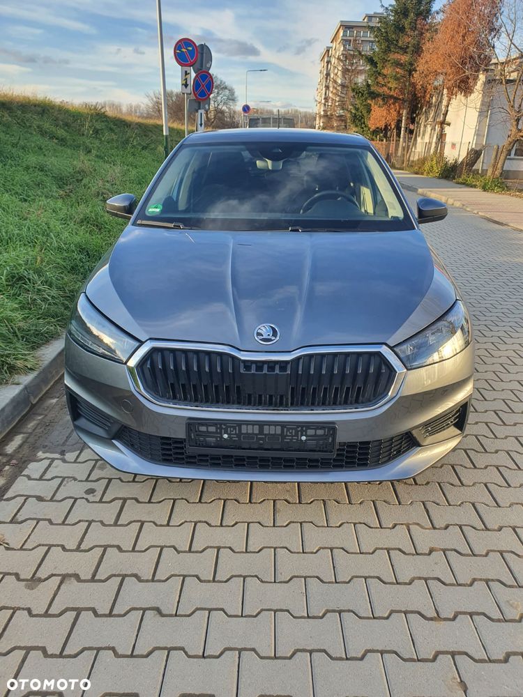 Skoda Fabia ver-1-0-tsi-ambition-dsg - 2