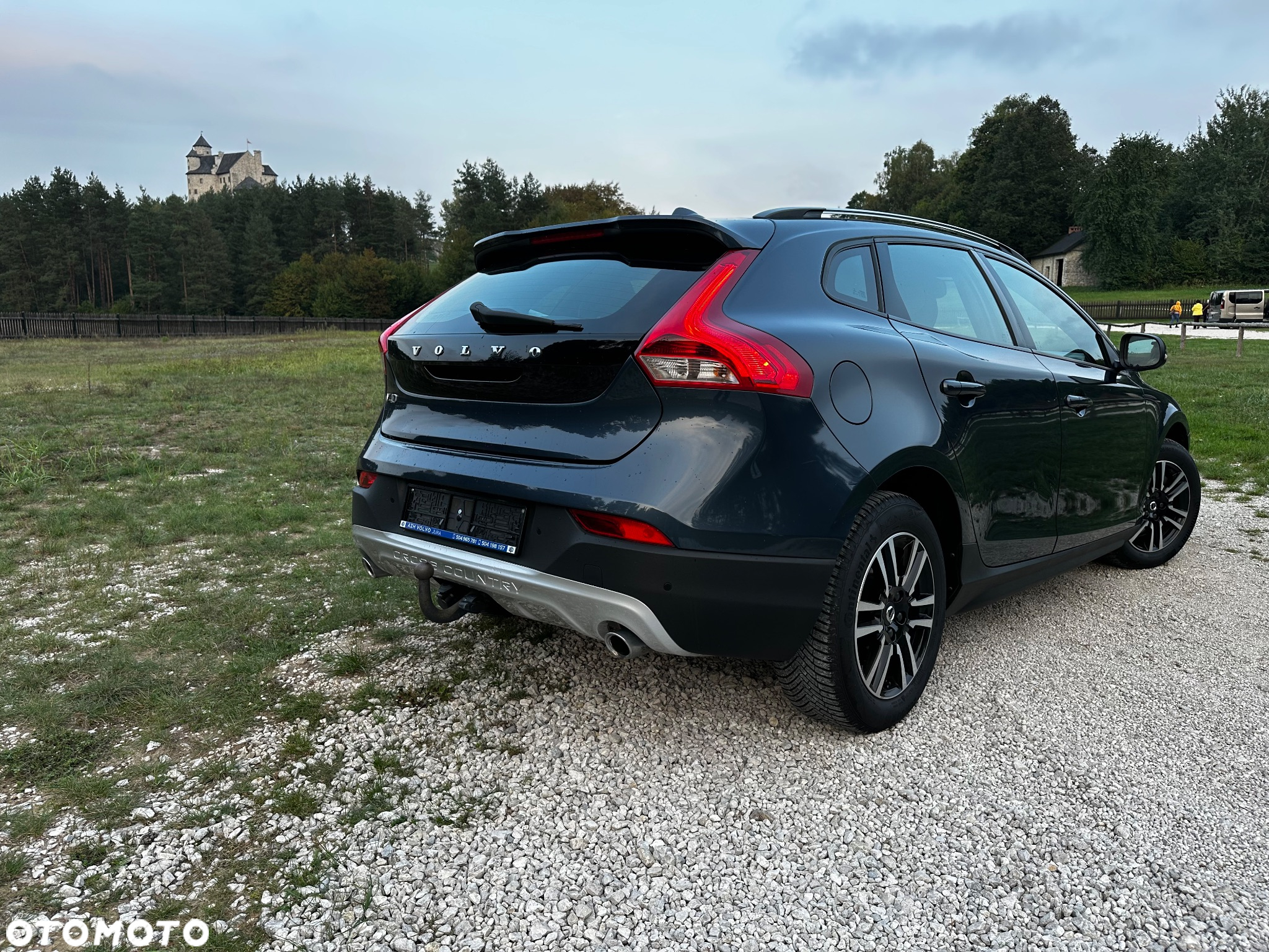 Volvo V40 Cross Country D3 Drive-E Momentum - 8