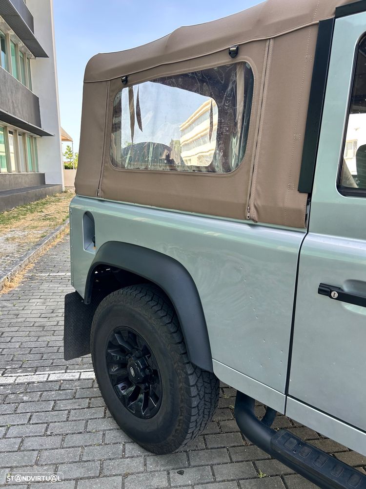 Land Rover Defender 90 2.4 CRD S - 12
