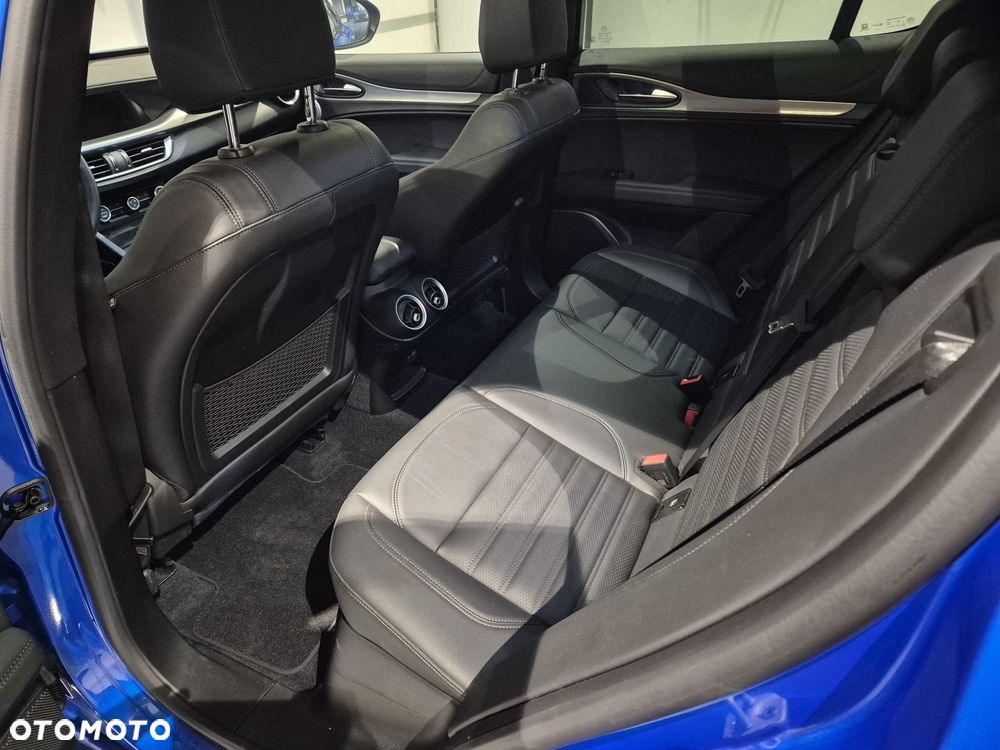 Alfa Romeo Stelvio 2.0 Turbo Veloce Q4 - 13
