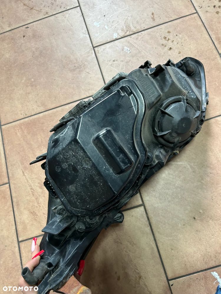 LAMPA BMW E60 E61 PRAWY PRZÓD KOMPLETNA XENON SKRĘTNY EUROPA PRZED LIFT USZKODZONA - 4