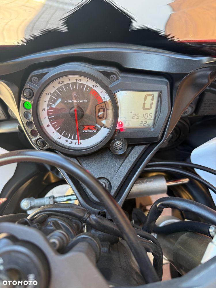 Suzuki GSX-R - 17