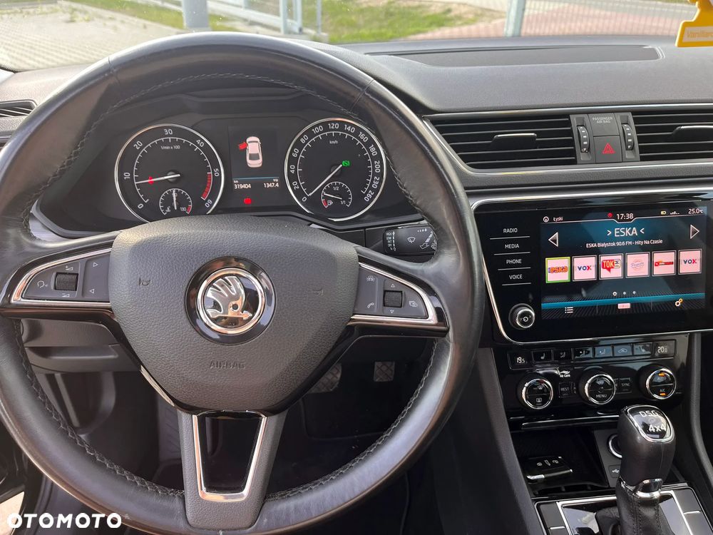 Skoda Superb 2.0 TDI 4x4 Style DSG - 9