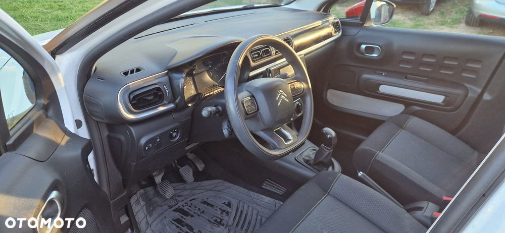 Citroën C3 Pure Tech 82 FEEL - 6