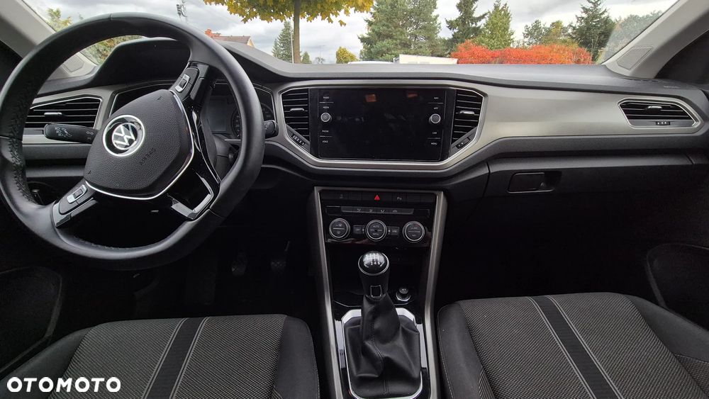 Volkswagen T-Roc 1.0 TSI Advance - 22