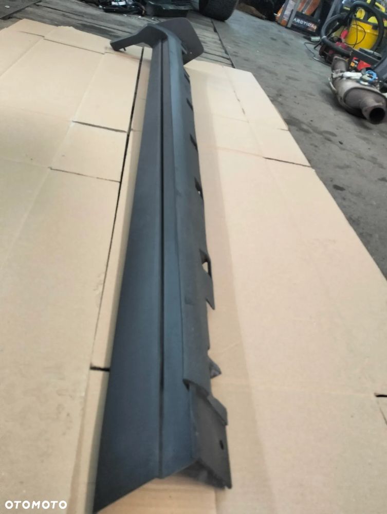 FORD KUGA MK2 PRAÓG LEWY ŁADNY CAŁY W ORGINALE - 2