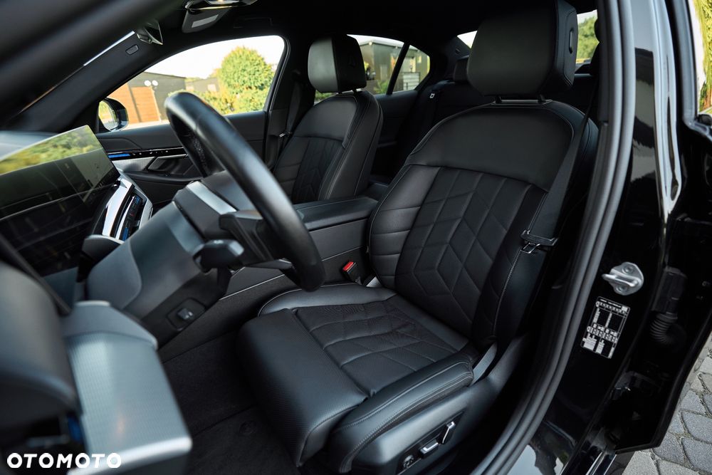 BMW Seria 5 520i mHEV M Sport sport - 24