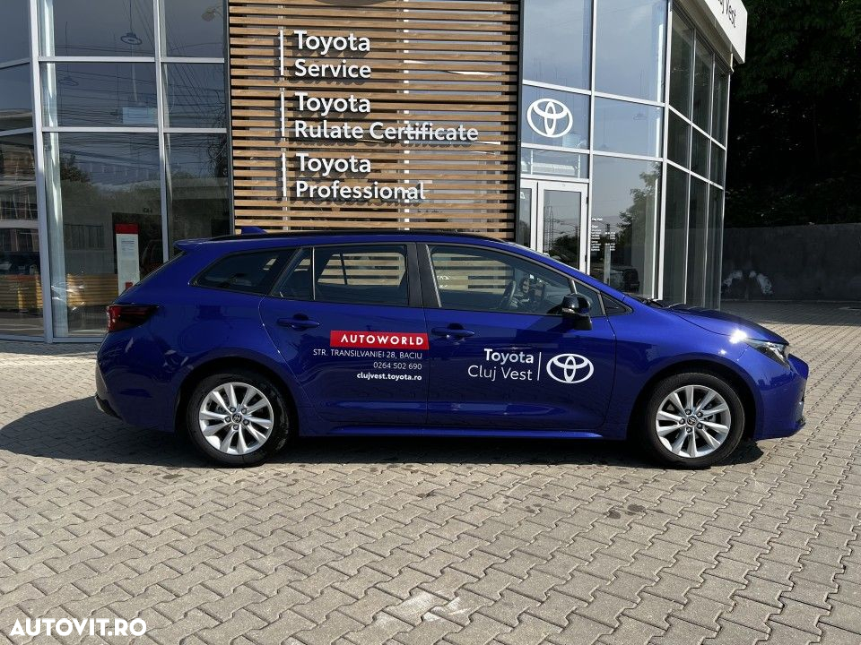Toyota Corolla - 2