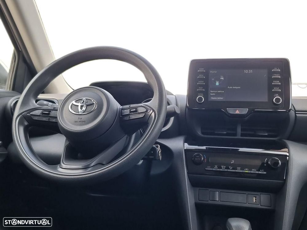Toyota Yaris Cross 1.5 HDF Comfort - 9