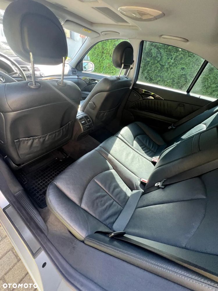 Mercedes-Benz Klasa E 320 T Avantgarde - 8