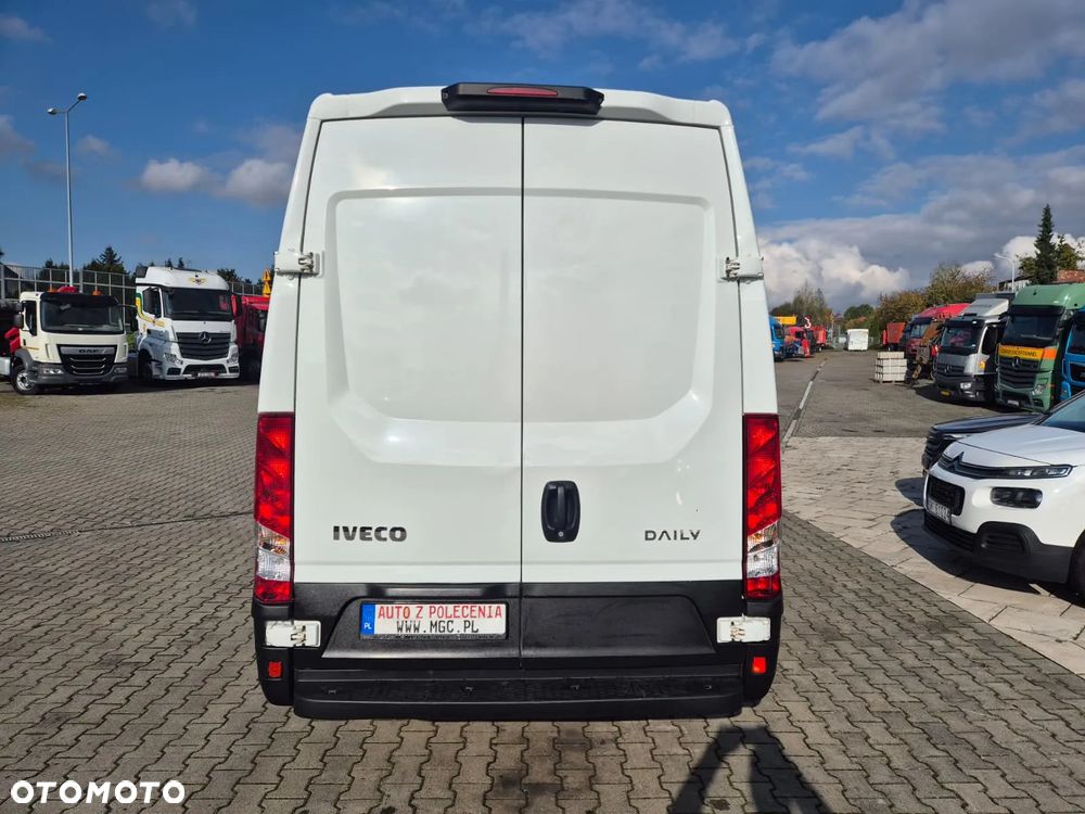 Iveco Daily 35S14 /EXTRA LONG / NAJWIĘKSZY / NISKI PRZEBIEG / BEZWYPADKOWY / MANUAL/ L4H2 /Gwarancja - 8