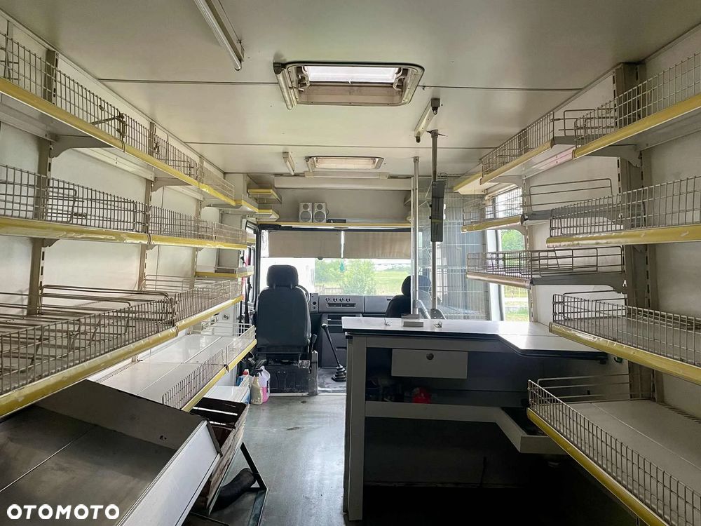 Mercedes-Benz 711D - 10