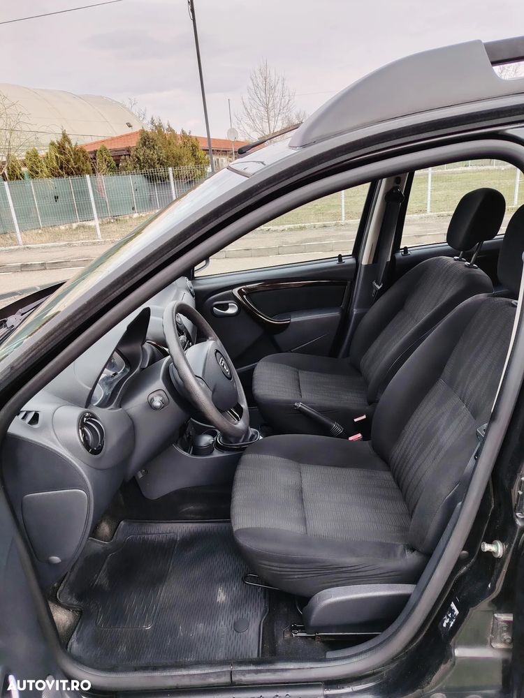 Dacia Duster 1.6 16V 105 4x2 Laureate - 10