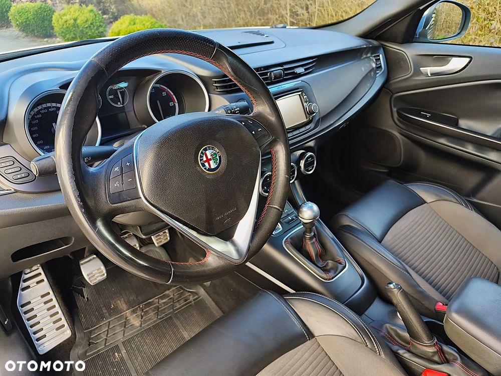 Alfa Romeo Giulietta 2.0 JTDM Exclusive - 14