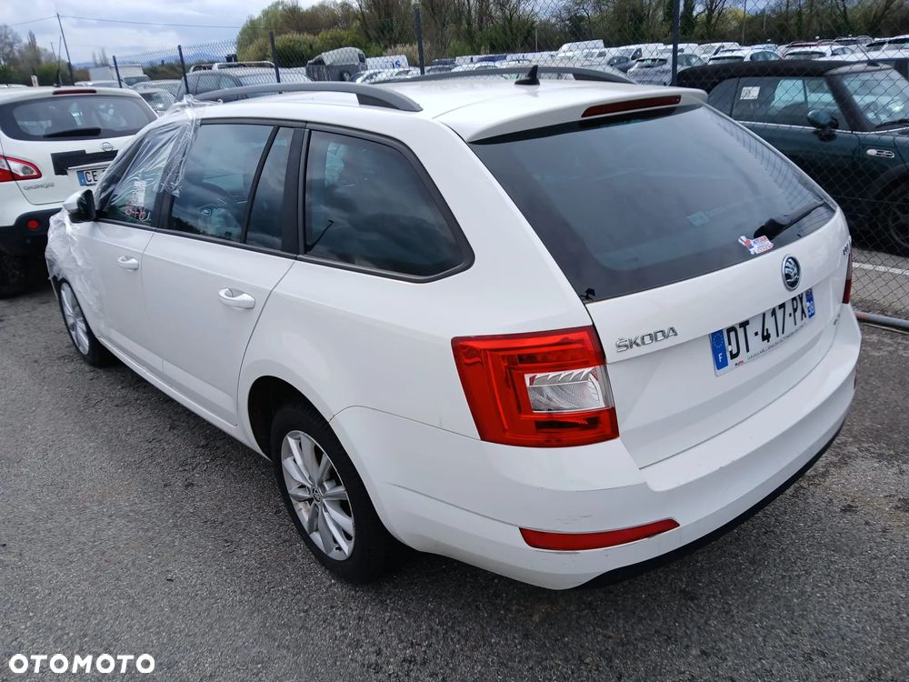 Skoda Octavia 1.6 TDI (Green tec) 4x4 Ambition - 2