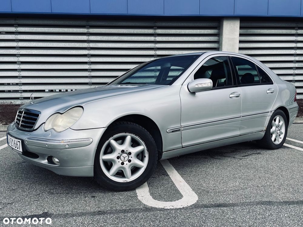 Mercedes-Benz Klasa C 320 Elegance - 2