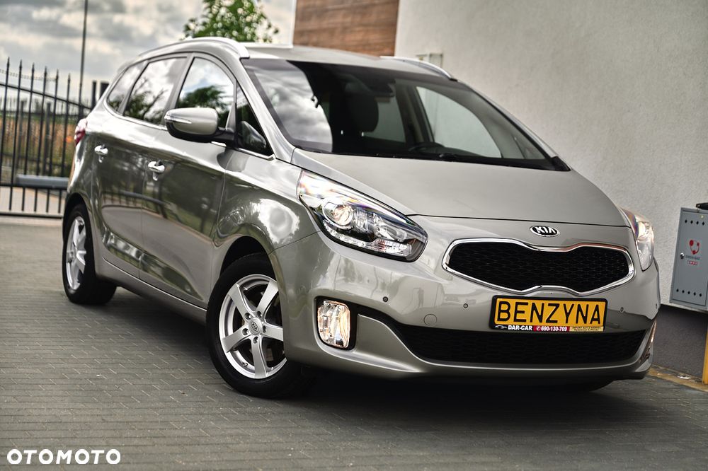 Kia Carens 1.6 GDI Attract - 36