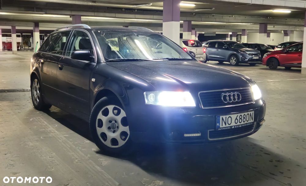 Audi A4 - 1