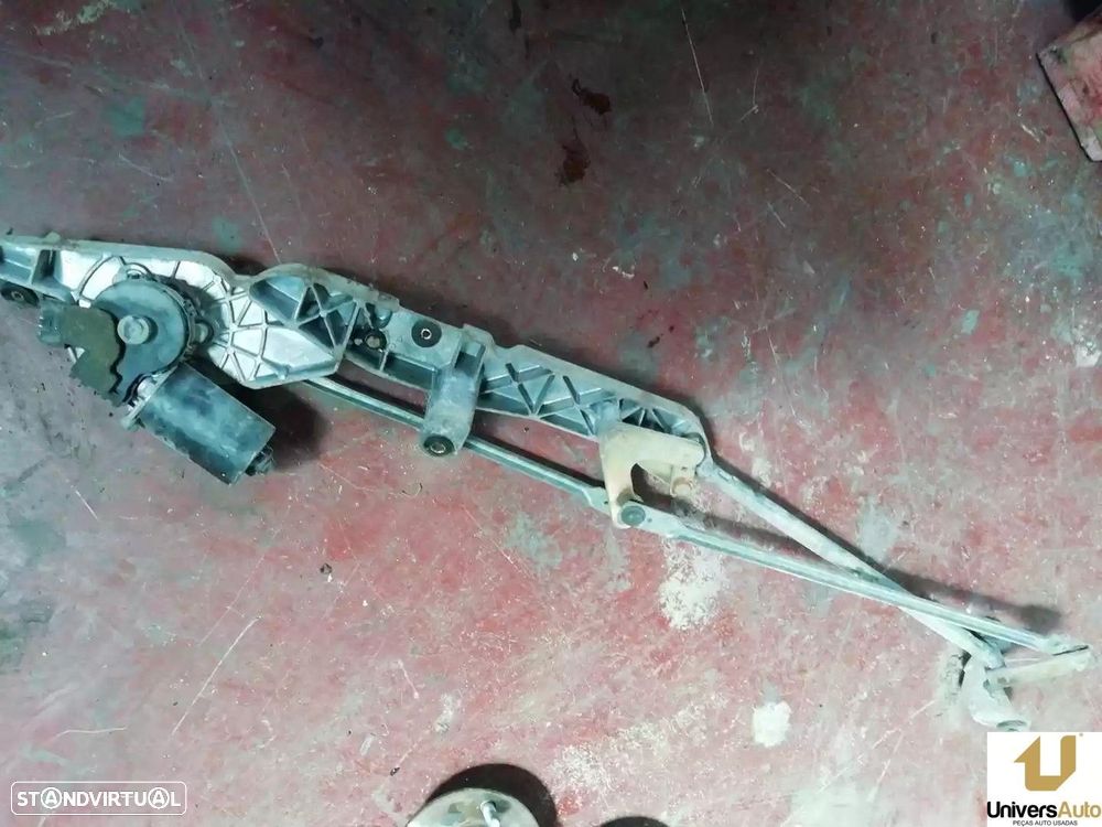 MOTOR LIMPA-VIDROS FRONTAL NISSAN ALMERA TINO 2004 -28800BU100 - 2