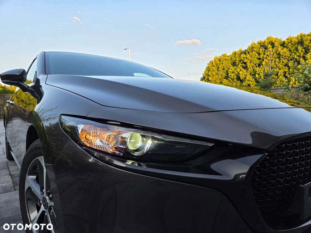Mazda 3 e-SKYACTIV-G 2.0 M HYBRID DRIVE - 11