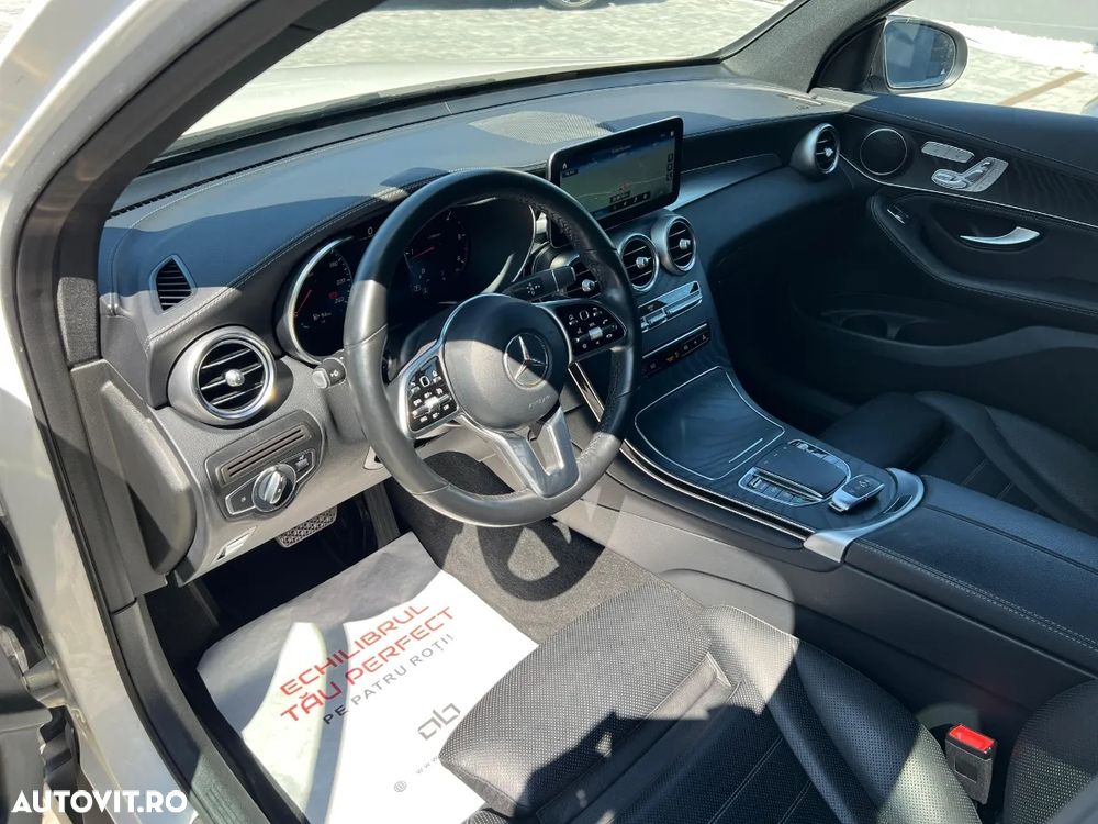 Mercedes-Benz GLC 300 d 4MATIC - 10