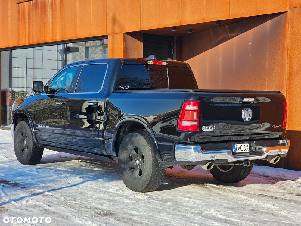 RAM 1500 - 9