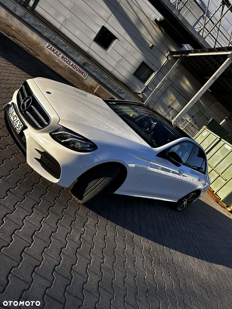 Mercedes-Benz Klasa E 220 d 4-Matic Avantgarde