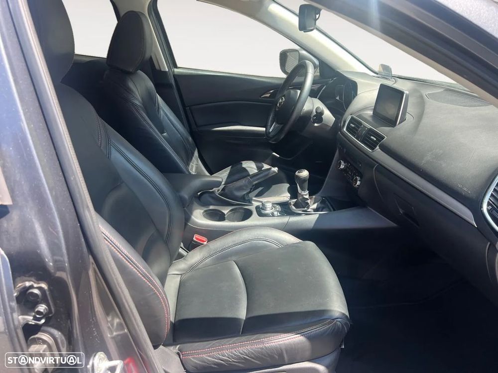 Mazda 3 1.5 Sky-D Evolve - 14