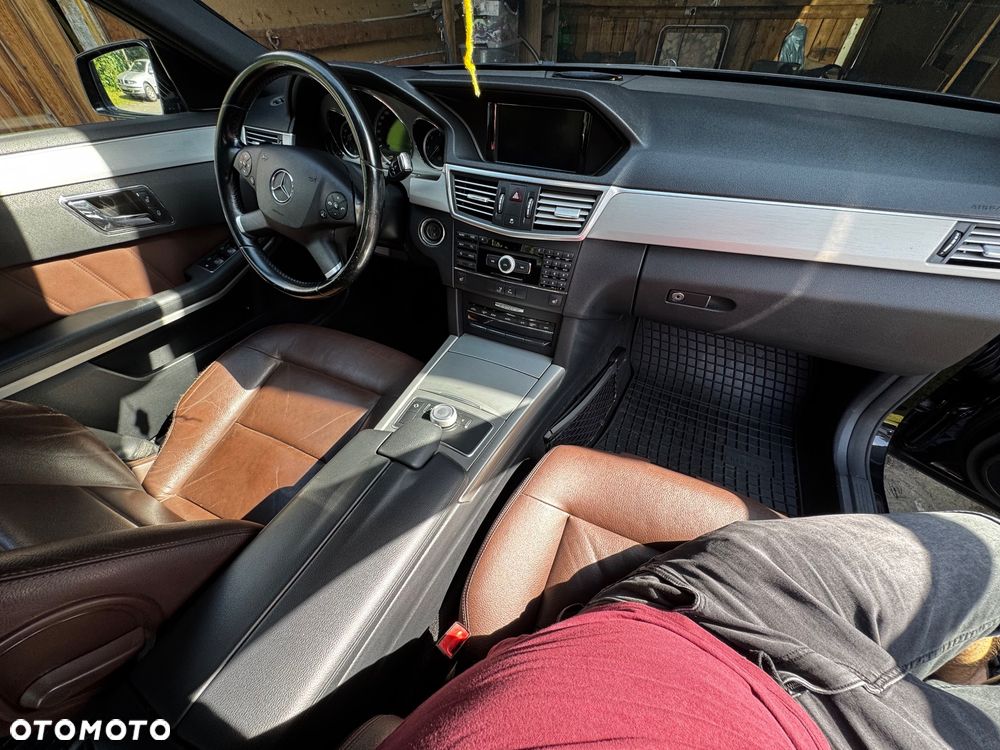 Mercedes-Benz Klasa E 350 CDI BlueEff Avantgarde - 13