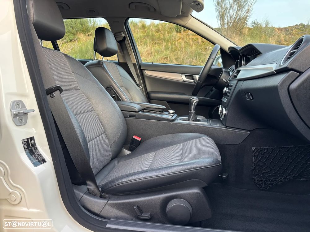 Mercedes-Benz C 180 CDi Avantgarde BlueEfficiency - 27