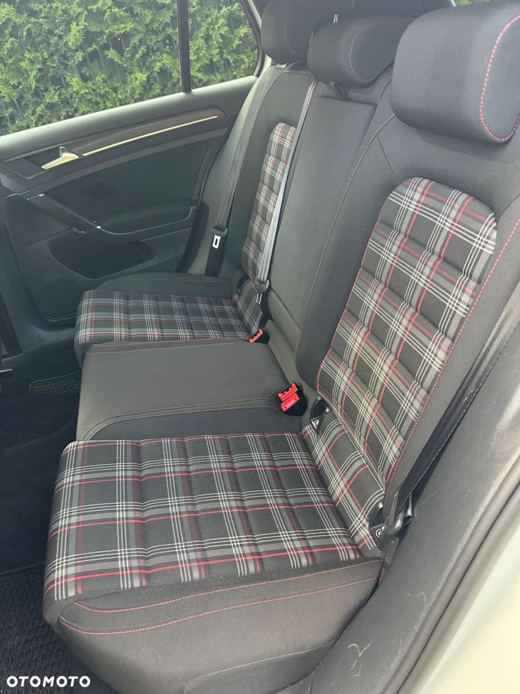Volkswagen Golf 2.0 TSI BMT GTI Performance DSG - 15