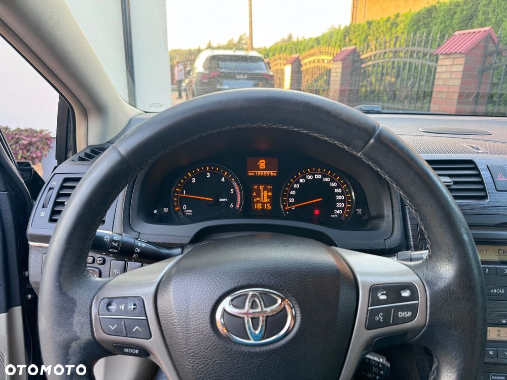 Toyota Avensis 2.0 D-4D - 20