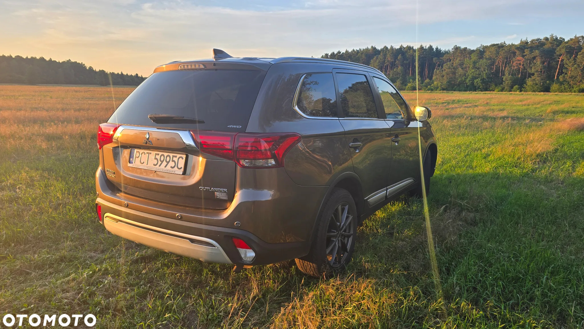 Mitsubishi Outlander 2.0 Instyle + 4WD CVT - 4