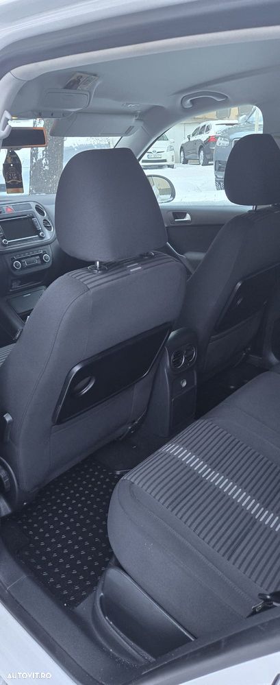 Volkswagen Tiguan 2.0 TDI 4Motion BMT Sport & Style - 9