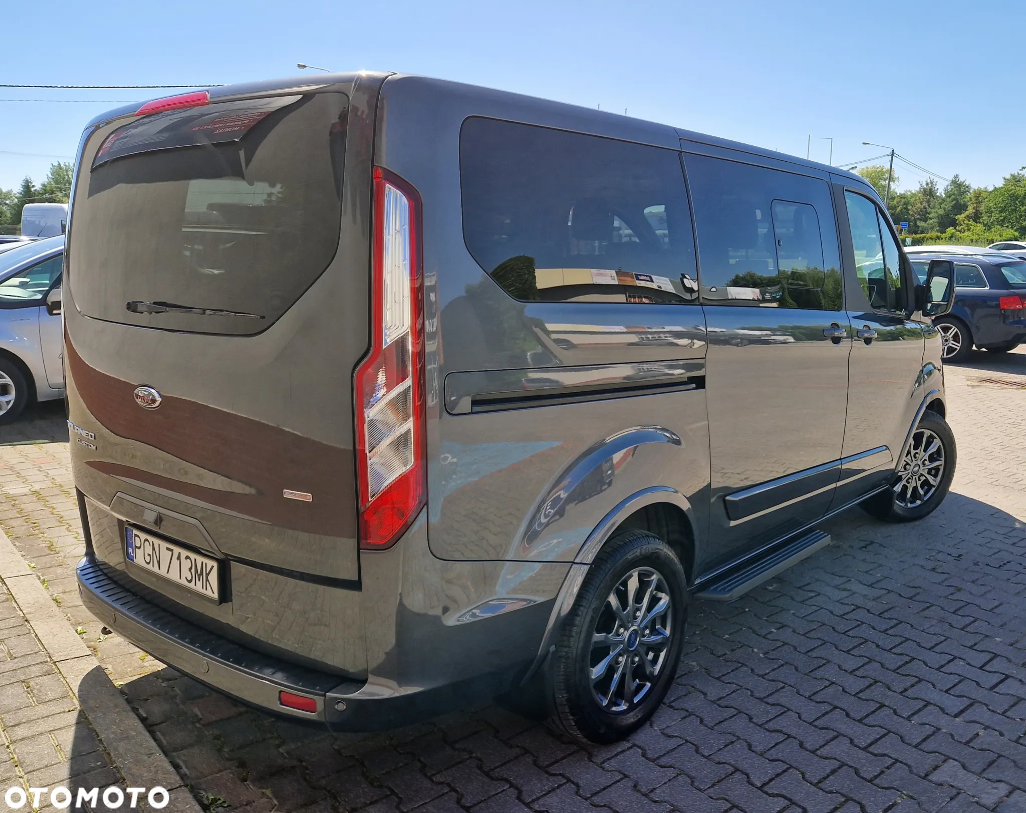 Ford Tourneo Custom 2.0 EcoBlue L1 Titanium SelectShift - 8